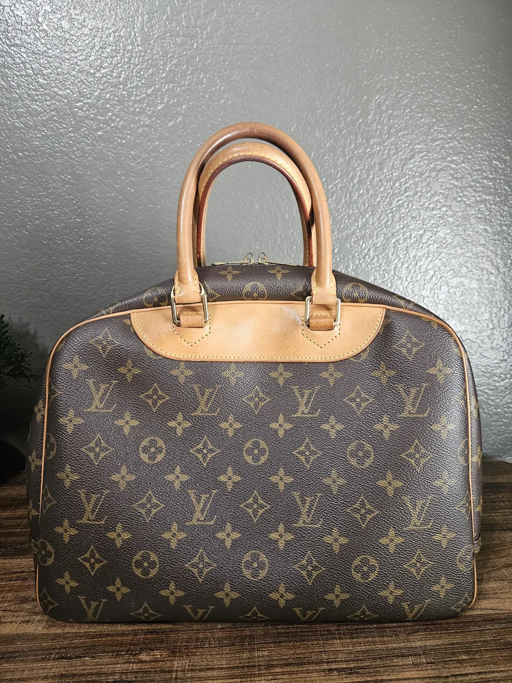 Authentic Louis Vuitton Vintage Deauville Monogram Canvas